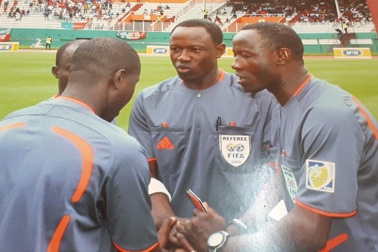 Article : « Ancien arbitre, j’ai dirigé un match d’ouverture de la CAN en Égypte »